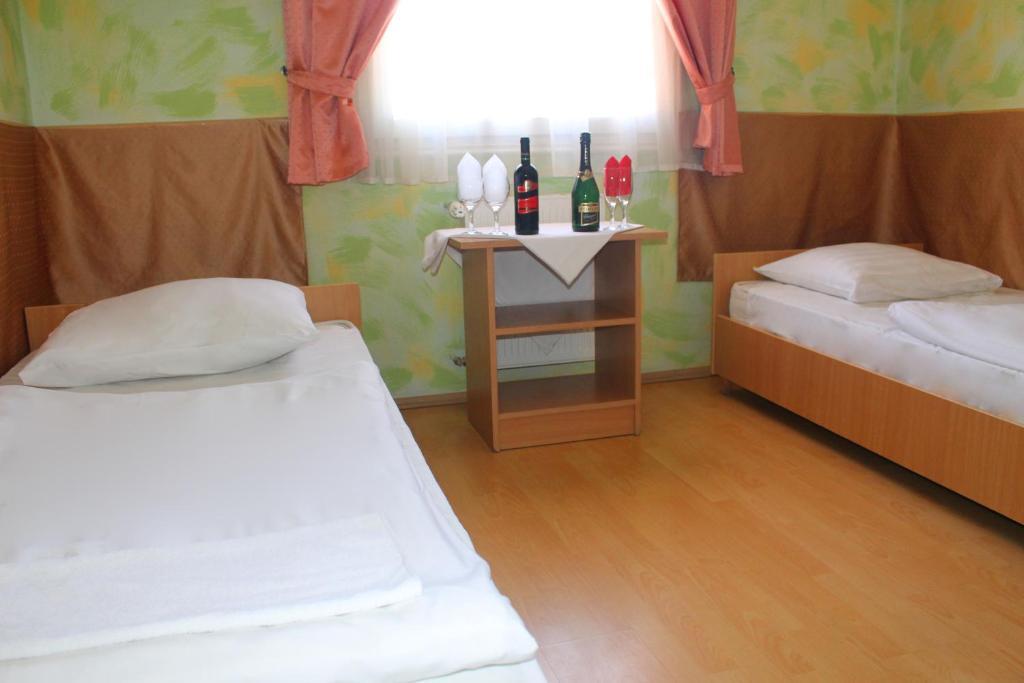 Mosonmagyaróvár Motelnet.T الغرفة الصورة